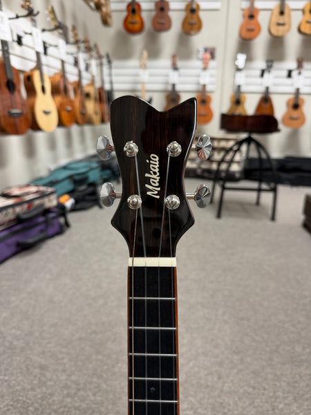 Makaio MSMT-20 Solid Spalted Mango Tenor Ukulele w/Case - Comfort Armrest #2