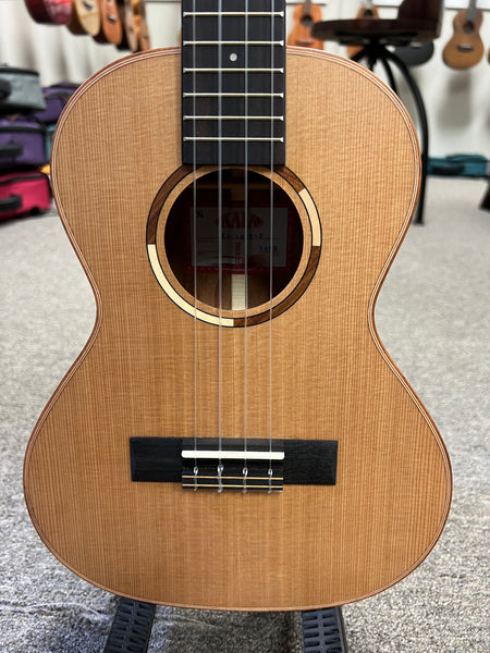 KALA KA-ASCP-T Tenor Ukulele - Solid Cedar/ Solid Pau Ferro