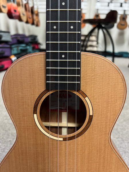 KALA KA-ASCP-T Tenor Ukulele - Solid Cedar/ Solid Pau Ferro
