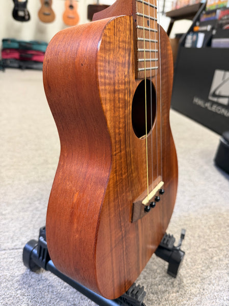 Kanile'a OHA-T Solid Koa/Mahogany Electric Tenor Ukulele w/Case - Pre Loved - Made in Hawaii