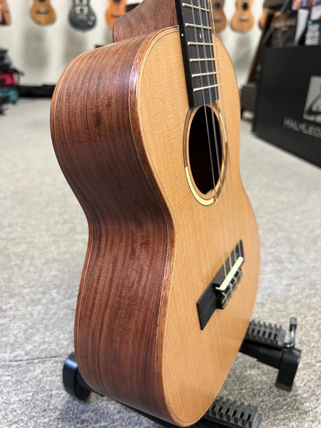 KALA KA-ASCP-T Tenor Ukulele - Solid Cedar/ Solid Pau Ferro