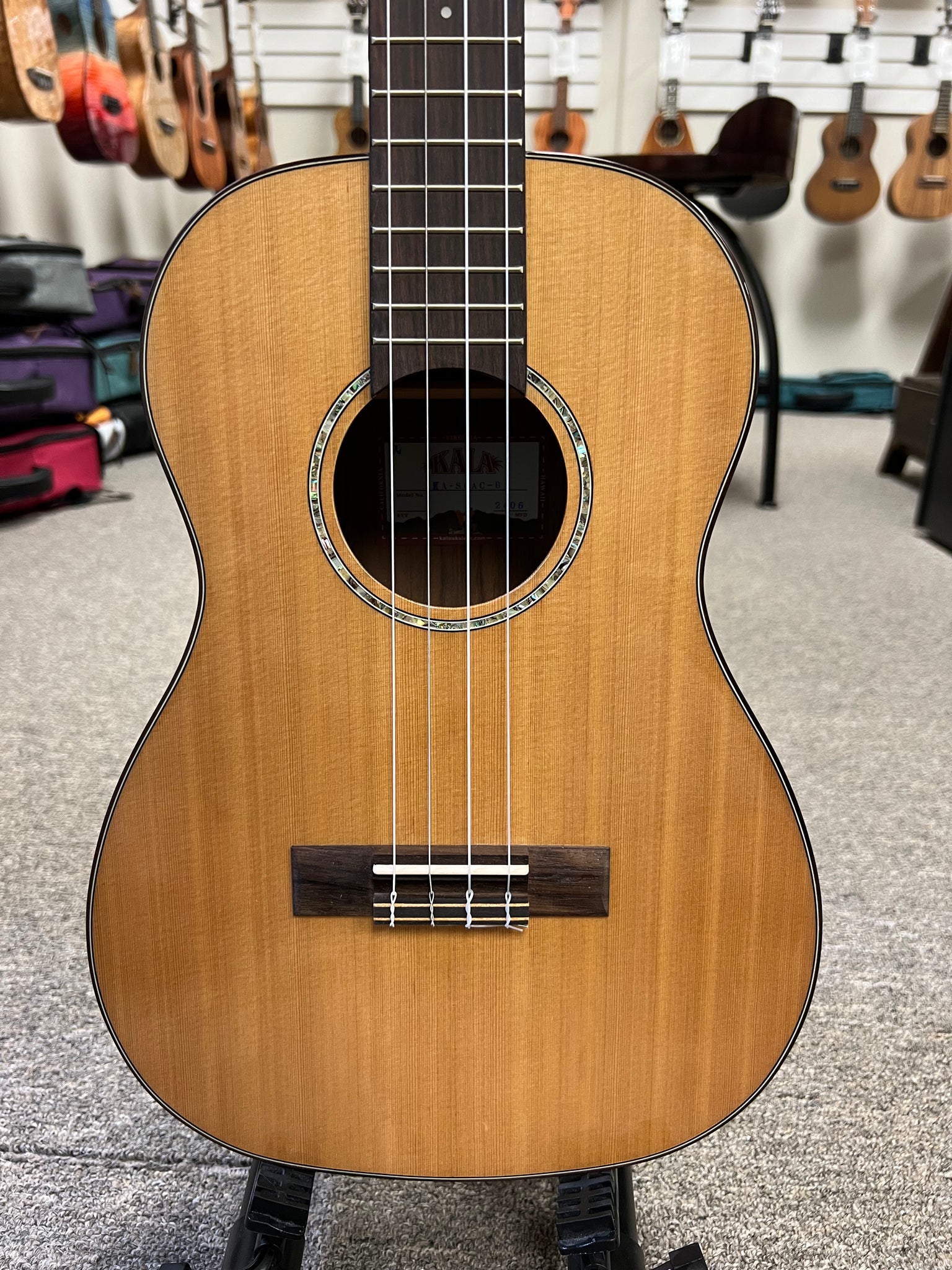 KALA KA-SCAC-B Solid Cedar Top Baritone Ukulele - Solid Cedar/Acacia