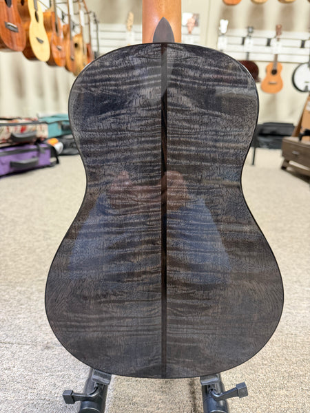 Oli L2-BMG-BK Solid Mango Baritone Ukulele w/Case - Black