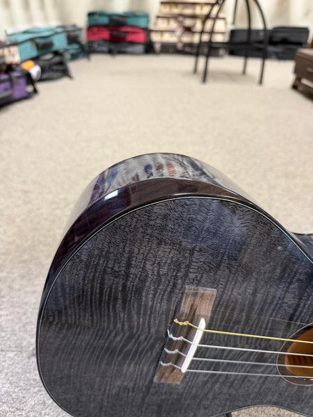 Oli L2-BMG-BK Solid Mango Baritone Ukulele w/Case - Black