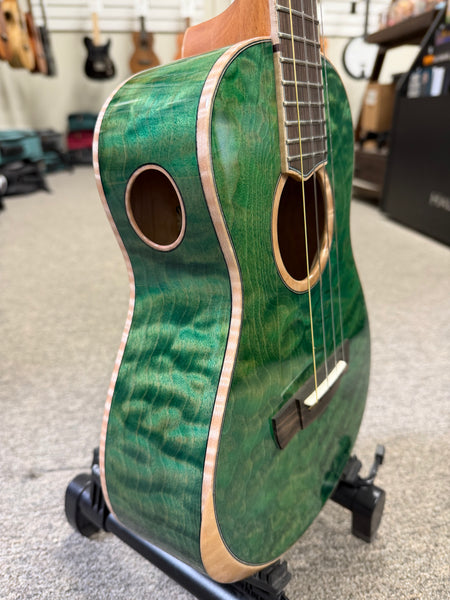 Oli X2-TQM-AG Solid Quilted Maple 'Aina Green Tenor Ukulele w/Case