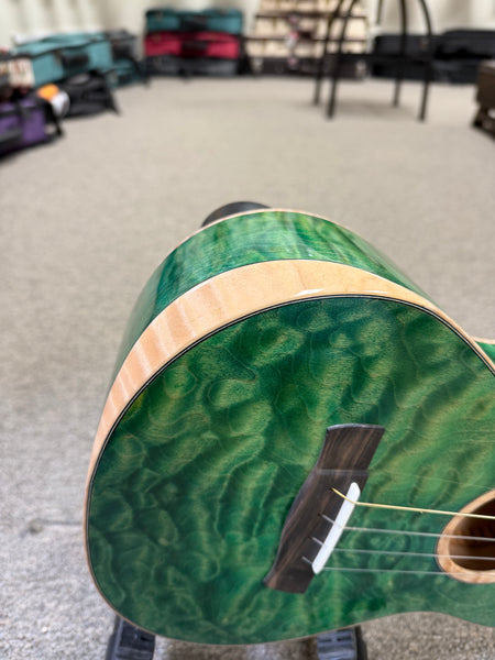 Oli X2-TQM-AG Solid Quilted Maple 'Aina Green Tenor Ukulele w/Case