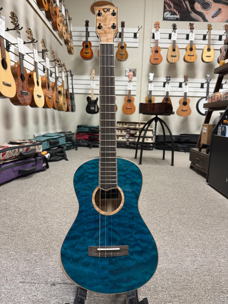 Oli L2-BQM-BL Solid Quilted Maple Ocean Blue Baritone Ukulele w/Case