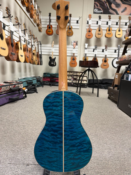 Oli L2-BQM-BL Solid Quilted Maple Ocean Blue Baritone Ukulele w/Case