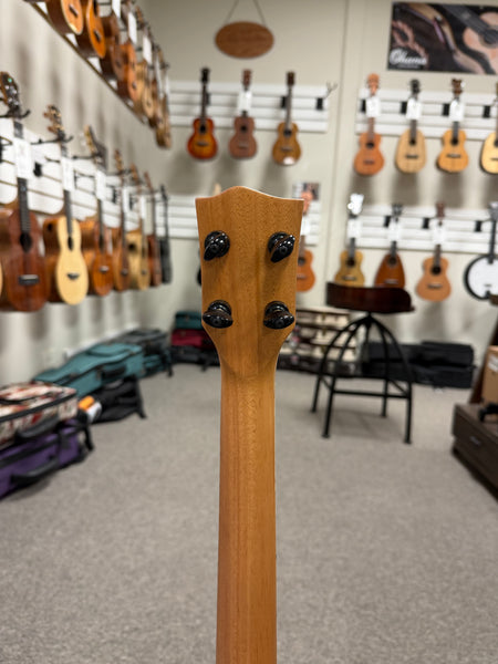 Oli L2-BQM-BL Solid Quilted Maple Ocean Blue Baritone Ukulele w/Case
