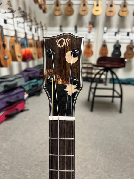 Oli L2-BCPMR Solid Port Orford Cedar/Myrtle Baritone Ukulele w/Case