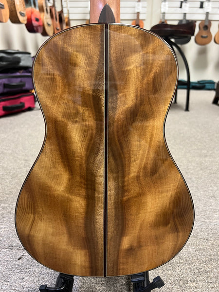 Oli L2-BCPMR Solid Port Orford Cedar/Myrtle Baritone Ukulele w/Case