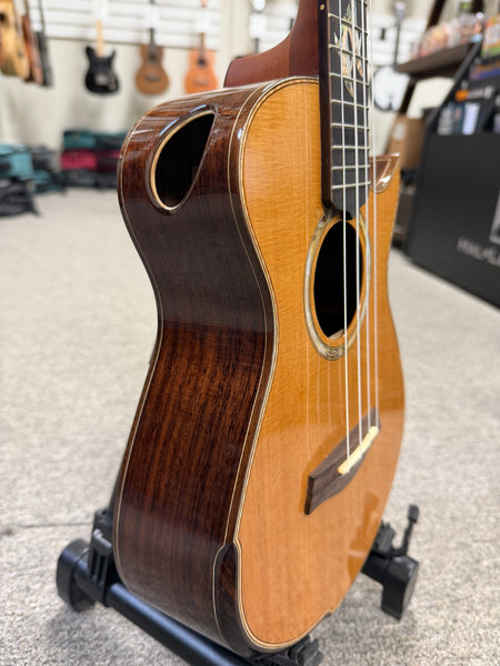 Maestro by Hozen Solid Spruce/Rosewood Custom Tenor Ukulele w/Case #2 - Island Series