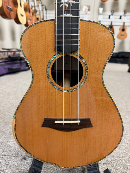 Maestro by Hozen Solid Spruce/Cocobolo Custom Tenor Ukulele w/Case - Island Series