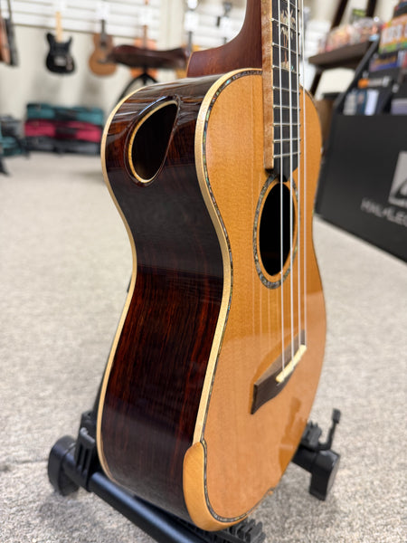 Maestro by Hozen Solid Spruce/Cocobolo Custom Tenor Ukulele w/Case - Island Series