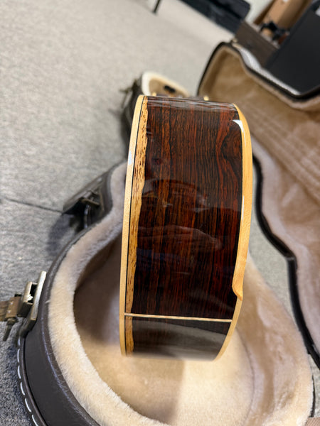 Maestro by Hozen Solid Spruce/Cocobolo Custom Tenor Ukulele w/Case - Island Series