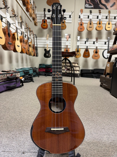Maestro by Hozen Solid Koa Custom Tenor Ukulele w/Case - Island Series