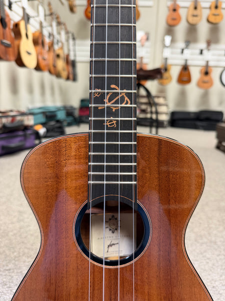 Maestro by Hozen Solid Koa Custom Tenor Ukulele w/Case - Island Series