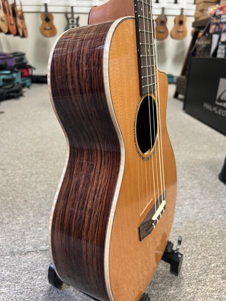 PONO ULNC4-4 Nylon String Solid Cedar/Rosewood Large Body Baritone Ukulele w/Case - Cutaway