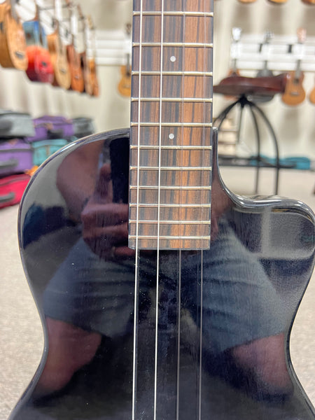 Pono BE-MBD-BK Mango Deluxe Black Baritone Electric Solid Body Ukulele w/Case