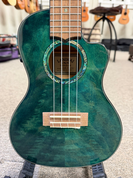 LANIKAI QM-BLCEC Quilted Maple Electric Concert Ukulele w/Case- B- Stock #2 - Transparent Blue