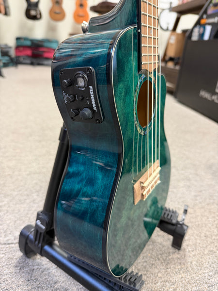 LANIKAI QM-BLCEC Quilted Maple Electric Concert Ukulele w/Case- B- Stock #2 - Transparent Blue