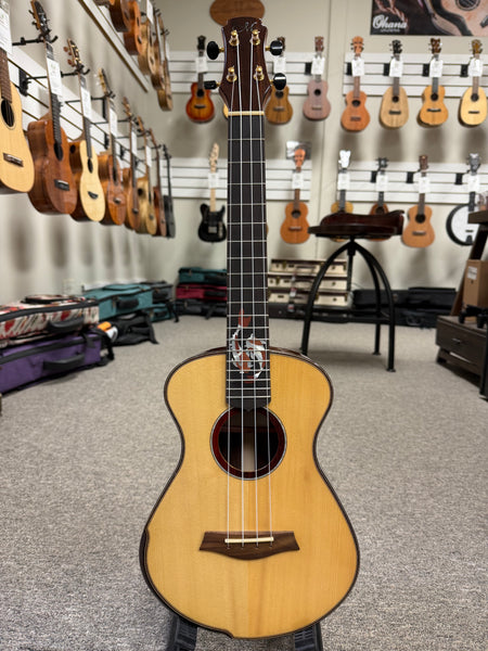 Maestro by Hozen Solid Spruce/Rosewood Custom Tenor Ukulele w/Case - B-Stock - Island Series