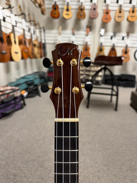 Maestro by Hozen Solid Spruce/Rosewood Custom Tenor Ukulele w/Case - B-Stock - Island Series