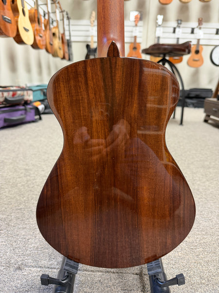 Maestro by Hozen Solid Spruce/Rosewood Custom Tenor Ukulele w/Case - B-Stock - Island Series