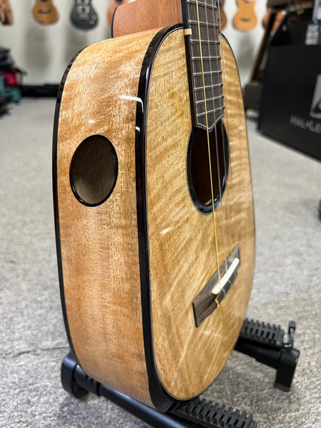 Oli L2-TPMG Solid Mango Pineapple Tenor Ukulele w/Case