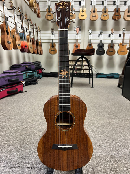SNAIL BHC-8T Acacia Tenor Ukulele w/Case - Solid Top