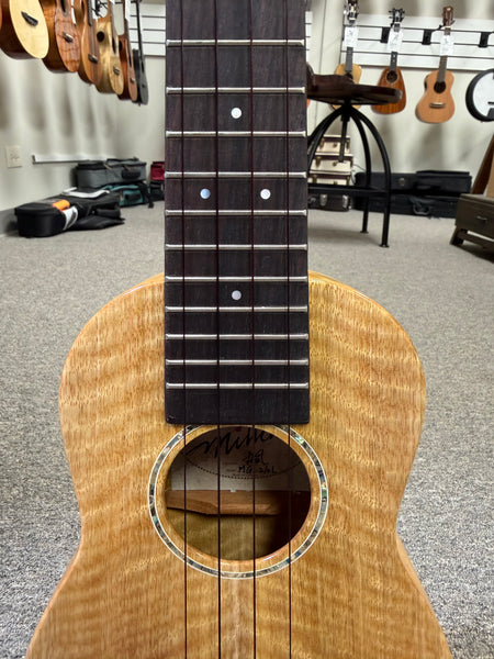 Millar MG-210L Solid Mango Soprano Long Neck Ukulele