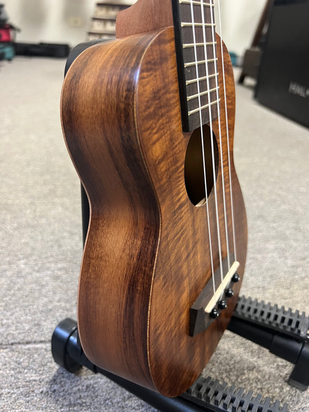 Islander by Kanile'a AS-4 Flamed Acacia Soprano Ukulele