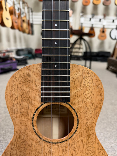 PONO MGT Solid Mango Tenor Ukulele