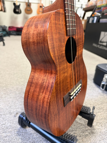 Kamaka HF-35 Solid Koa 5 String Tenor Ukulele w/Case - Made in Hawaii !!