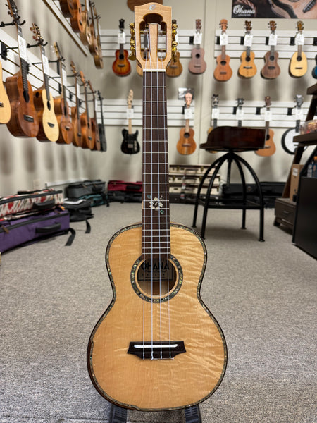 OHANA TK-450QEL Solid Quilted Eucalyptus Tenor Ukulele - Bevel Armrest