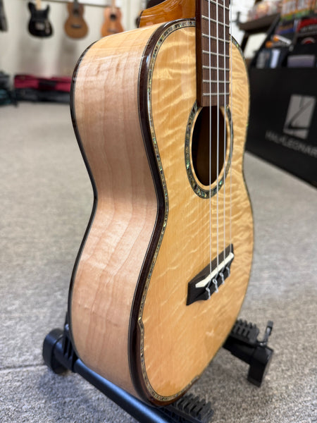 OHANA TK-450QEL Solid Quilted Eucalyptus Tenor Ukulele - Bevel Armrest