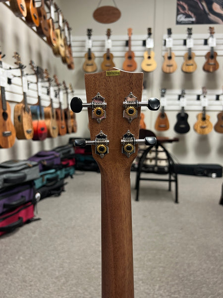 KALA KA-SSEBY-B-CE Electric Cutaway Baritone Ukulele -Solid Spruce/Ebony