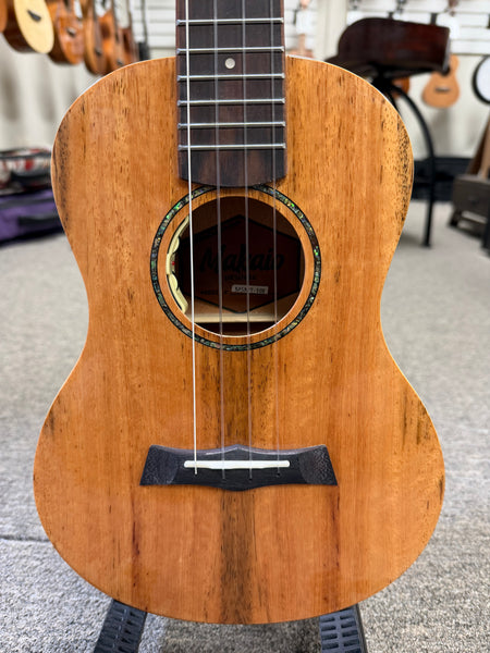 Makaio MSMT-10E  Electric Spalted Mango Tenor Ukulele w/Case