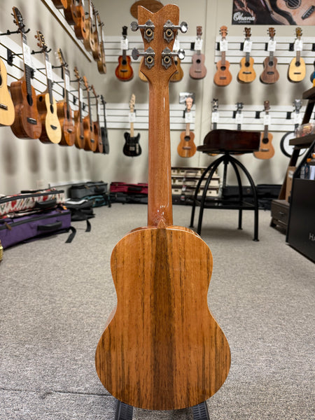Makaio MSMT-10E  Electric Spalted Mango Tenor Ukulele w/Case