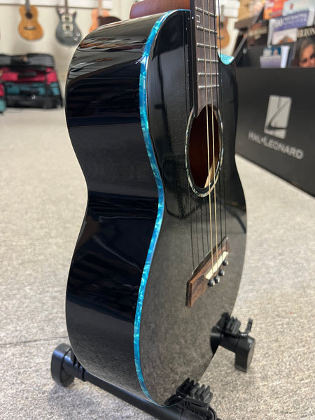 Flight Nighthawk Electric Baritone Ukulele w/Case