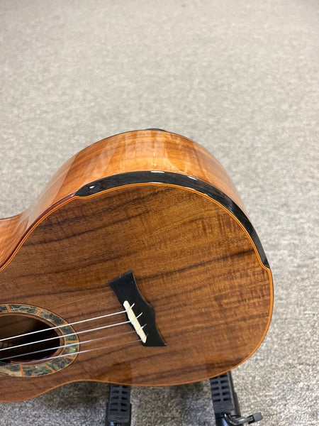 SNAIL S-60B Left Handed Solid Acacia Baritone Ukulele w/Case  - Comfort Armrest Lefty - Aloha City Ukes