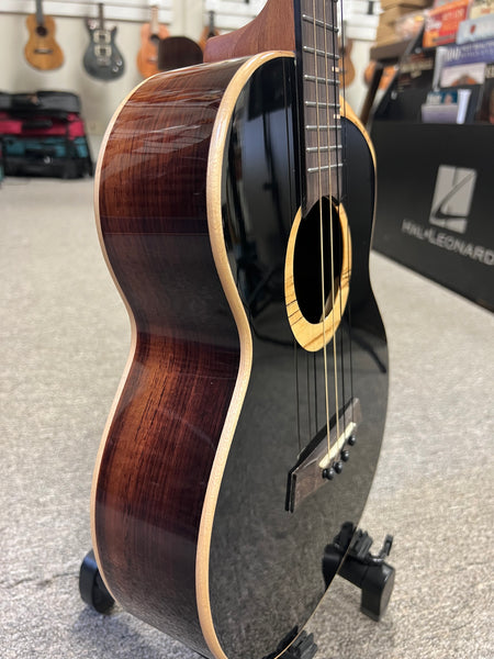 Flight 4SB Four String Boy Baritone Ukulele w/Case - Sammy Turton Signature Model