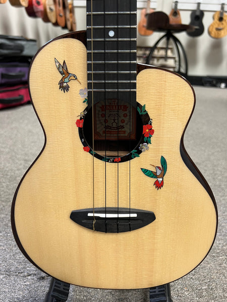 aNueNue UT-200HB Hummingbird Tenor Ukulele w/Case - Moon Bird Series -  Solid Spruce/Solid Rosewood