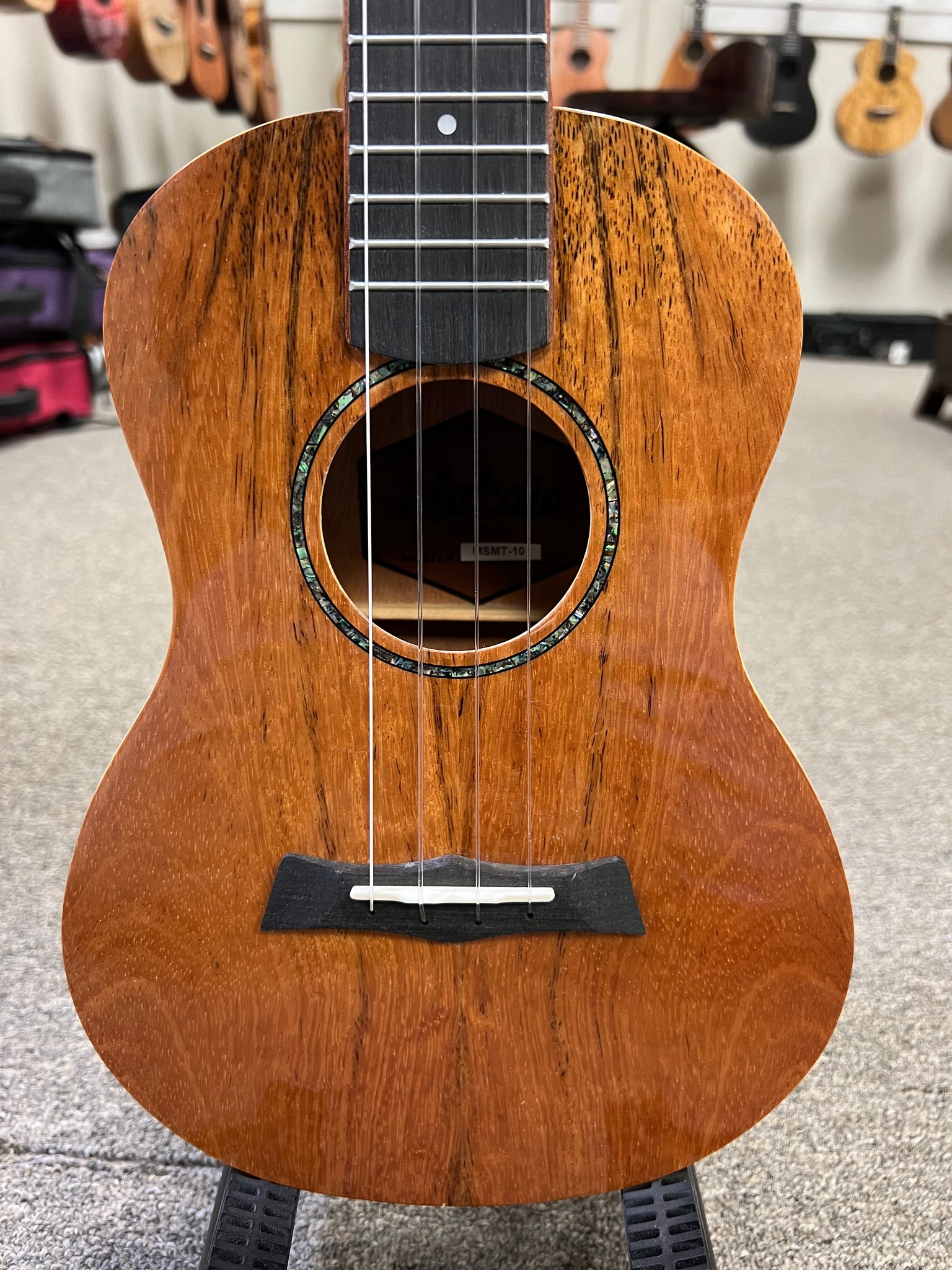 Makaio MSMT-10 Spalted Mango Tenor Ukulele w/Case
