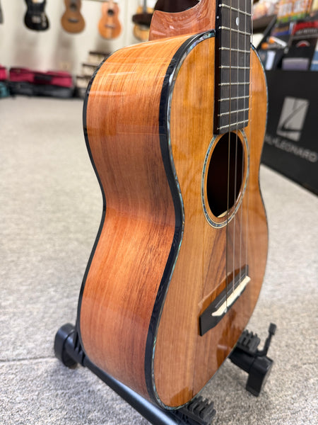 Romero Creations Solid Koa Signature Replica Tenor Ukulele w/Case - Pre Loved