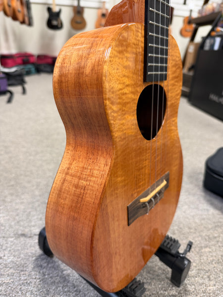 KoAloha KTM-00 Solid Koa Tenor Ukulele w/Case #2 - Pre Loved