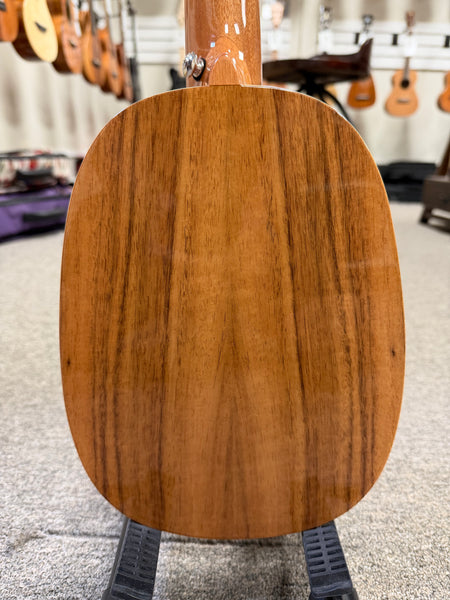 Makaio MKTP-10 Koa Pineapple Concert Long Neck Ukulele w/Case