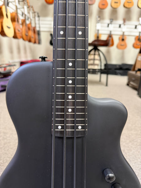 Gold Tone ME-Bass Micro Bass Fretless Ukulele w/Case - Matte Black