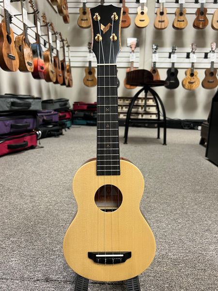 Rebel Double Cheese Soprano Ukulele w/Case - Matte Finish- Solid Spruce/Solid Mahogany