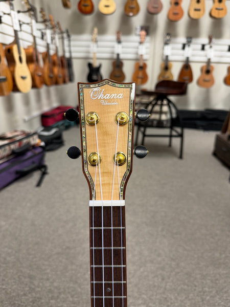 OHANA TK-75CG Tenor Ukulele -Solid Spruce/Solid Flame Maple Cutaway